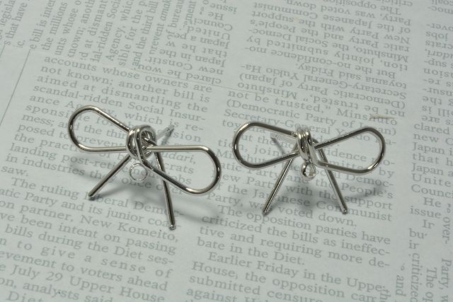 ビーズクラブ ピアス金具 リボン シルバー カン付 2個 24mm ピアス イヤリング パーツ ハンドメイド DIY E-040