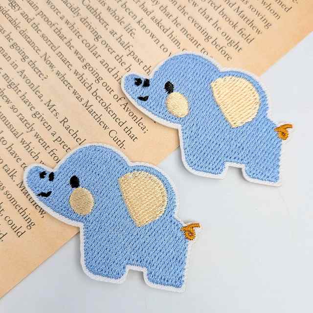乐天商城 - アイロンワッペン ゾウ 38mm×53mm 2枚セット W-19 ブルー 刺繍ワッペン 手芸 アップリケ 入園 入学 子供 ハンドメイド ビーズクラブ