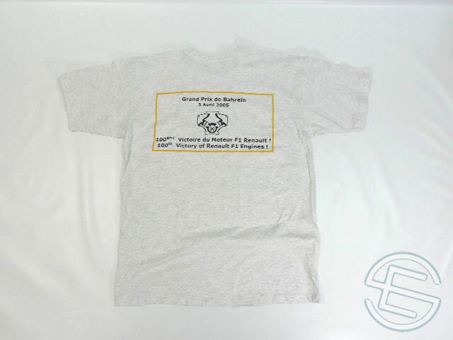 【送料無料】 ルノー 2005年 バーレーンGP 支給品 100勝記念 コットン素材 半袖 Tシャツ メンズ XL 4/5 (海外直輸入 F1 非売品USEDグッズ)