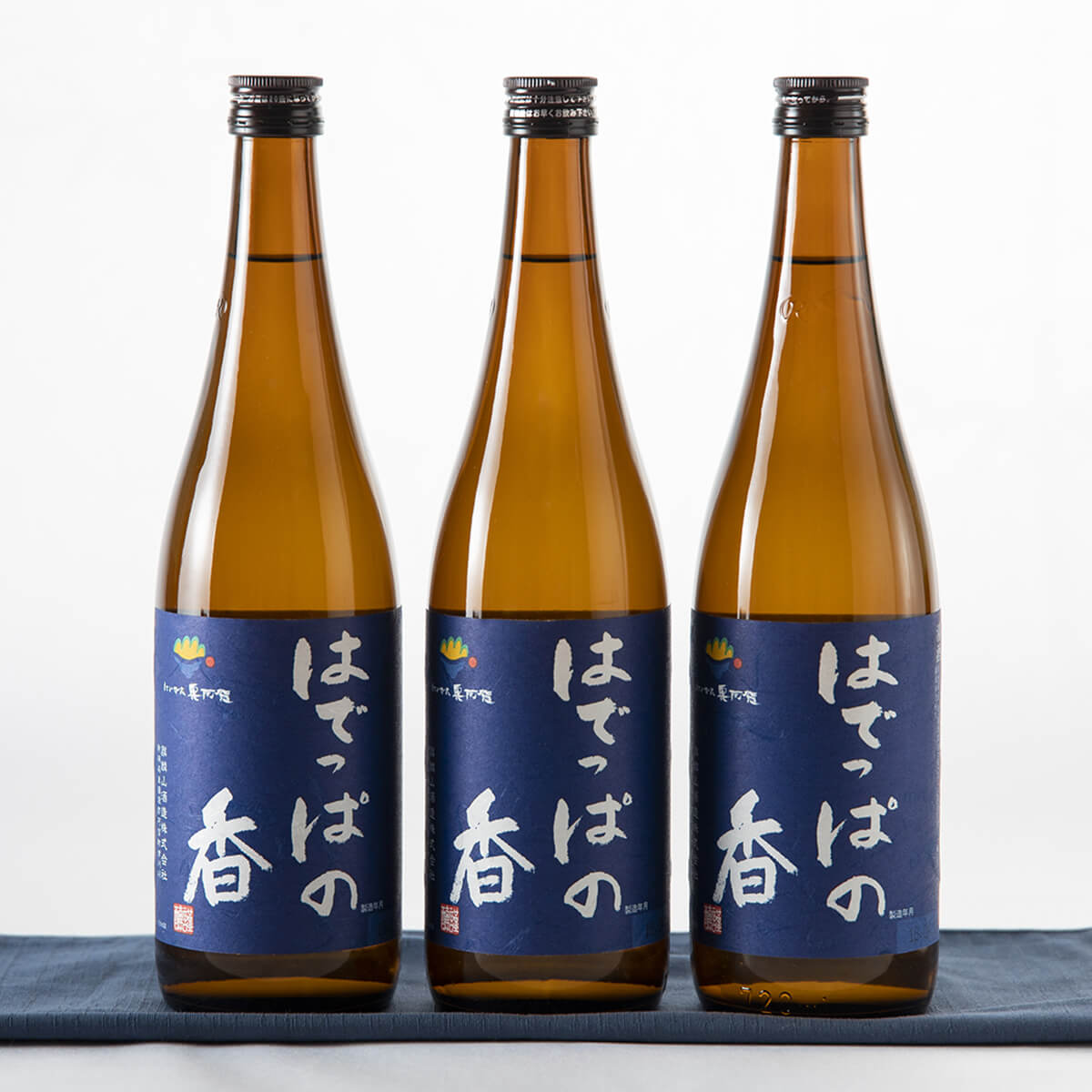 【ふるさと納税】日本酒 新潟 《麒麟山》 720ml 3本 セット はでっぱの香 淡麗 辛口 本醸造 たかね錦 | 国産米使用 精米歩合65％ 阿賀 清酒 地酒 ギフト プレゼント 送料無料･･･