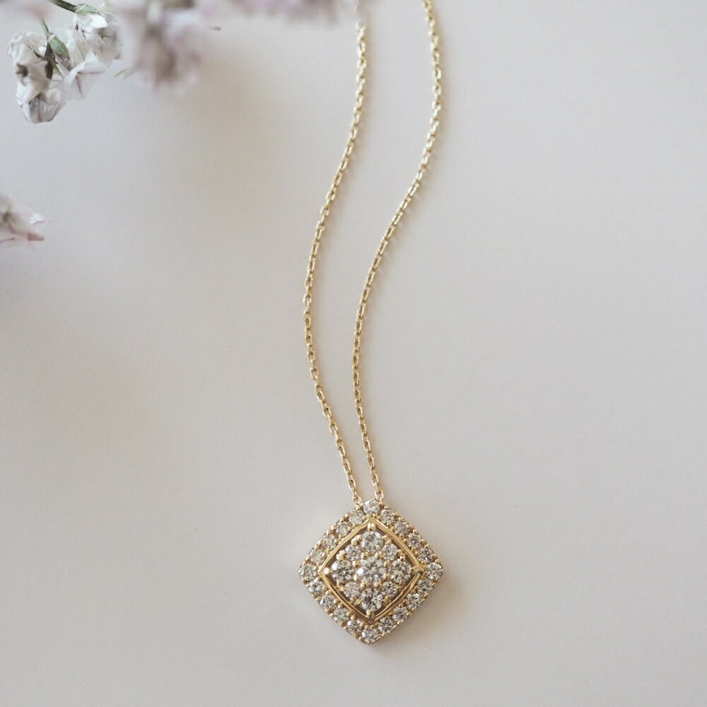 【ふるさと納税】ネックレス ペンダント ジュエリー アクセサリー レディース ダイヤモンド 0.5カラット K18 イエローゴールド パヴェスクエア ジュエリーケース付 鑑別書付 k121-004
