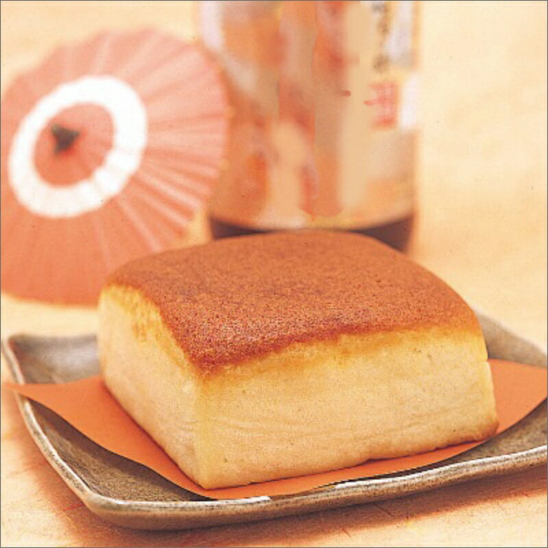 【ふるさと納税】しっとりふわふわ カステラ風ケーキ★ 地酒ケーキ 1個（400g） 地酒 ケーキ お菓子 おかし おやつ アルコール入りお菓子 酒好き お酒好き お返し プレゼント 友人 誕生日 スイーツ 日本酒 京都 丹後 御菓子司あん ふるさと 納税 ケーキ けーき 送料無料