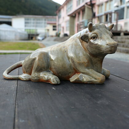 C51干支の置物(丑) 焼きしめ W30×D15×H13cm