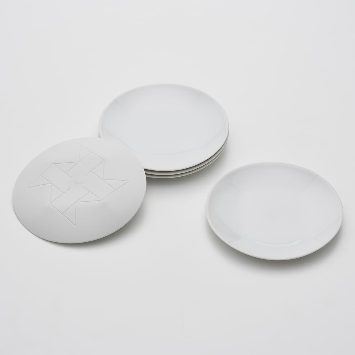 有田焼 CH Plate Set 平皿 5枚セット[2016/]15cm 食器 ギフト 和食器 洋食器 日本製 磁器 食洗機対応 電子レンジ対応 プレート 食卓 キッチン用品 おしゃれ 高級感 [2016/オリジナル] 40000円 4万円 AA40-207