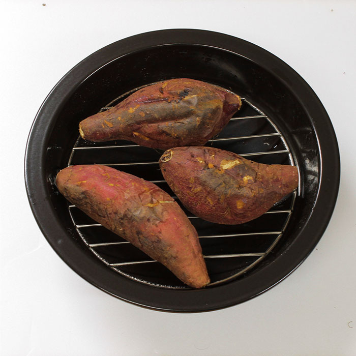 【ふるさと納税】【波佐見焼】丸紋 焼き芋・芋燻製鍋 食器 皿 【西日本陶器】[AC51]