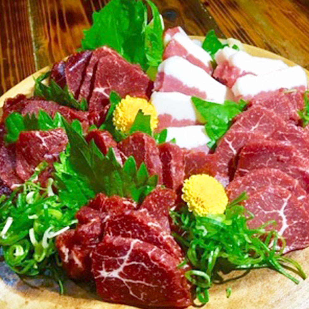 【ふるさと納税】完全熊本県産 馬刺しセット 約450g 醤油付き 上赤身 (約100g×2) フタエゴ (約50g) 厳選赤身 (約100g×2) 甘口馬刺し醤油 (5ml×5) 馬 馬肉 刺し身 馬刺し 馬刺 おつまみ 国産 熊本県産 冷凍 送料無料