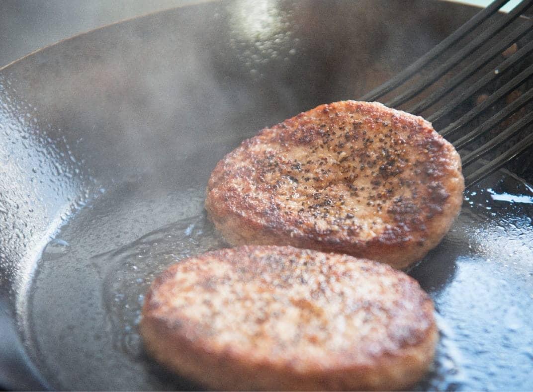 【ふるさと納税】日本一の牛肉！宮崎牛ハンバーグ8個入が大人気返礼品になっている理由とは　ふるさと納税　人気　返礼品　ランキング