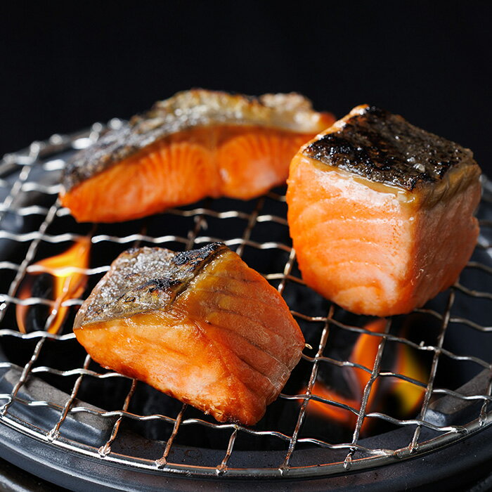 【ふるさと納税】＜選べる！＞ 骨取り サーモン カット (500g～2kg) 皮付き 皮なし 鮭 ダイスカット 小分け 骨とり 骨なし 骨取り済 カット済 簡単 魚 冷凍 お弁当 おかず 【AW-73・AW-74・AW-75・AW-76・AW-77・AW-78・AW-79・AW-80】【丸正水産】