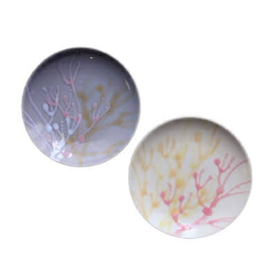 [datta.沖縄南の島陶芸工房]珊瑚プレート 取り皿(2枚セット)紅掛空色×純白 読谷村 やちむん お皿 器 伝統工芸品 可愛らしい サンゴ コーラル セット商品