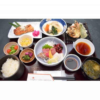 【ふるさと納税】【ウォーターマークホテル沖縄 久米アイランド】デラックスツイン 2名様(1泊夕朝食付) ご宿泊券 ホテル リゾート 沖縄 南国 久米島 琉球 離島 球美 癒し 海 ビーチ 大自然 星空 満天 休日 宿泊 レストラン 朝食 夕食 プールその2