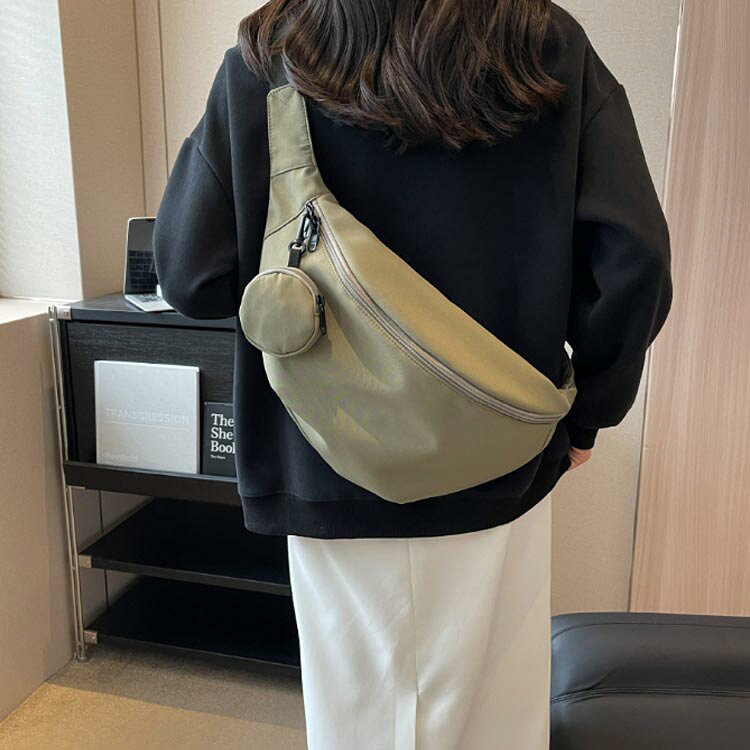 ショルダーバッグ レディース ナイロン ボディバッグ 旅行バッグ 通勤 通学 メンズ 大きめ マザーバッグ 斜め掛け 旅行バッグ 軽い 軽量 大容量 ハーフムーン型 バナナショルダー ワンショルダー ウエストポーチ ウエストバッグ 撥水 fairy-hama-10000447 バレエ専門店フェアリーの浜 サンプル画像2