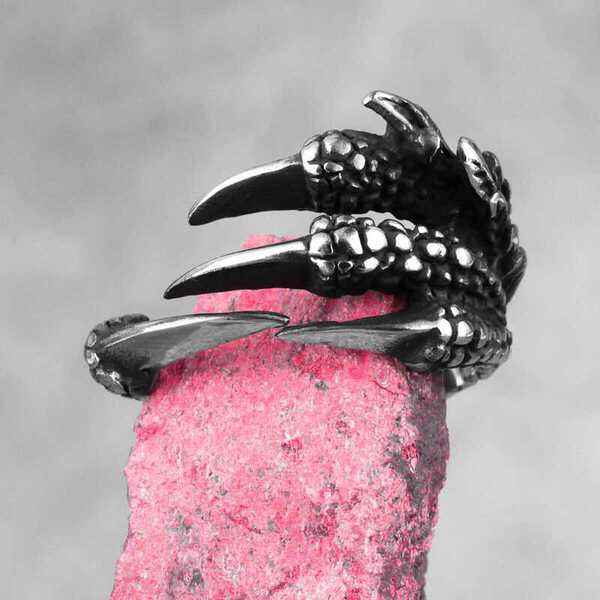 【送料無料】 リング 指輪 エビル ドラゴン 爪 ステンレス パンク ヒップ ホップ 人 バイカー トライアングル ビキニ セット 透かし アウト スイムスーツ 水着 スパンコール レディース 女性 水浴び 海水浴 スーツ シャイニー スイム 泳ぐ セクシー 夏 サマー