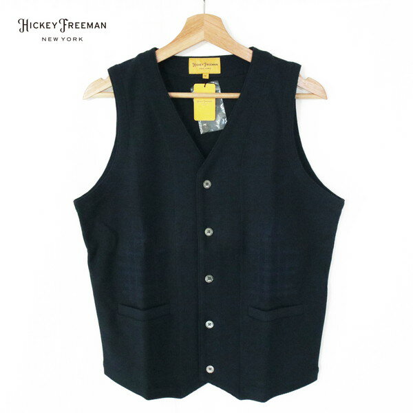 ジェイコブ・フリーマンとジェレミア・ヒッキーにより創設された紳士服工房がその源流。“Keep the quality up（絶えざる品質の向上）”をモットーに掲げたヒッキー・フリーマンのスーツは、やわらかな着心地とルックスを備えていたことか...