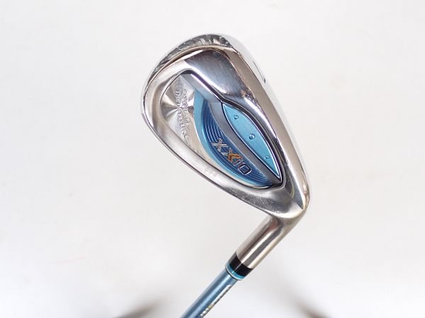 商品説明 ◎メーカー：ダンロップ◎商品名：2024 XXIO13 ゼクシオ13 ◎シャフト：MP1300◎フレックス：A ◎ランク：ソール　B　　フェイス　B　　グリップ　ABN/新品・未使用　A/全体的にきれい　B/普通の中古品　C/キズが目立つ中古品 ◆状態ランクは当店独自の基準に基づいた評価でございますため、ご参考までにご覧ください。 ◆掲載画像・内容以外にもキズ・汚れ等がある場合がございます。 ◆神経質な方のご入札はご遠慮願います。 ◆複数モールでも販売しておりますので注文後キャンセルする場合ございます。 ◆新品、中古とも保証書は付属しておりません。 ●上記内容と詳細事項をよくご確認の上、ご購入お願いします。