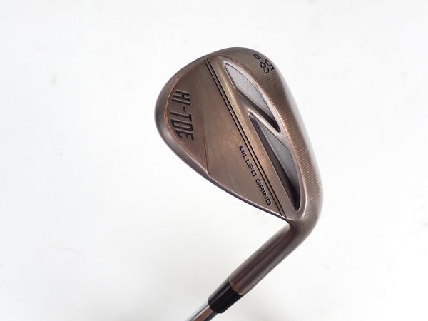 商品説明 ◎メーカー：テーラーメイド 日本仕様◎商品名：MILLED GRIND HI-TOE3 ◎シャフト：KBS HI-REV 2.0◎総重量：462g◎ヘッドカバー：画像のものになります。(写っていない場合付属しておりません)◎ランク：ソール　B　　フェイス　B　　グリップ　AN/新品・未使用　A/全体的にきれい　B/普通の中古品　C/キズが目立つ中古品 ◆状態ランクは当店独自の基準に基づいた評価でございますため、ご参考までにご覧ください。 ◆掲載画像・内容以外にもキズ・汚れ等がある場合がございます。 ◆神経質な方のご入札はご遠慮願います。 ◆複数モールでも販売しておりますので注文後キャンセルする場合ございます。 ◆新品、中古とも保証書は付属しておりません。 ●上記内容と詳細事項をよくご確認の上、ご購入お願いします。