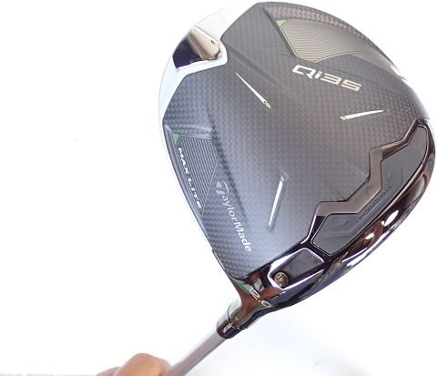 商品説明 ◎メーカー ：テーラーメイド 日本仕様◎商品名 ：Qi35 MAX LITE ◎シャフト ：ELDIO TM40◎フレックス：L ◎総重量：269g◎ヘッドカバー：画像のものになります。(写っていない場合付属しておりません)◎ランク：ソール　AB　　クラウン　A　　フェイス　B　　グリップ　AN/新品・未使用　A/全体的にきれい　B/普通の中古品　C/キズが目立つ中古品 ◆状態ランクは当店独自の基準に基づいた評価でございますため、ご参考までにご覧ください。 ◆掲載画像・内容以外にもキズ・汚れ等がある場合がございます。 ◆神経質な方のご入札はご遠慮願います。 ◆複数モールでも販売しておりますので注文後キャンセルする場合ございます。 ◆新品、中古とも保証書は付属しておりません。 ●上記内容と詳細事項をよくご確認の上、ご購入お願いします。