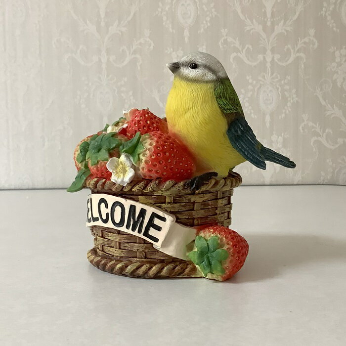【5/9 20時からマラソン期間中は全品5倍】【バード＆ストロベリー　ウエルカム】鳥置物 玄関 ガーデニング ガーデン 雑貨 オーナメント おしゃれ 置物 ギフト対応 あす楽 おうち時間 大人かわいい雑貨
