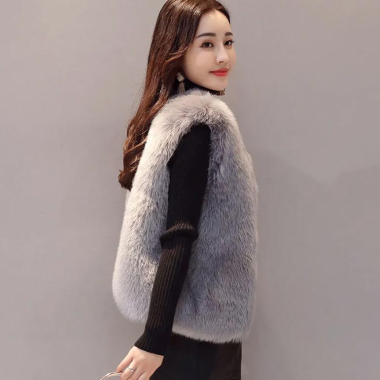 高級感たっぷり! ベスト ジレ レディース ファーベスト ロングベスト ファージャケット フェイクファー コート アウター 秋冬 羽織 毛皮ベスト 高級 ファーコート ロング ノースリーブ コーディガン もこもこ 大きいサイズ 体型カバー 上品 おしゃれ