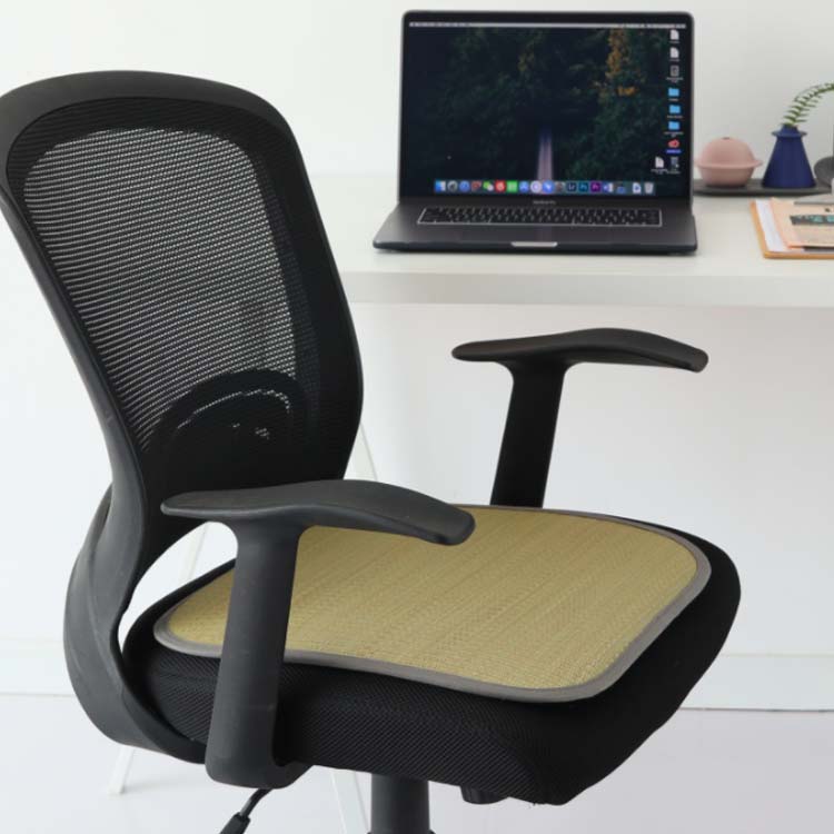 い草シートクッション 約45×45cm スクエア 蒸れない 快適 天然い草 夏用座布団 滑り止め 抗菌 防臭 車用 い草 シートクッション 座布団 ナチュラル