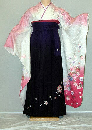 Rakuten - 【レンタル】振袖、袴（刺繍はかま）レンタル【白・薄色系】【HF943】標準/L寸/7号/9号/11号/13号/冬春キャンペーン