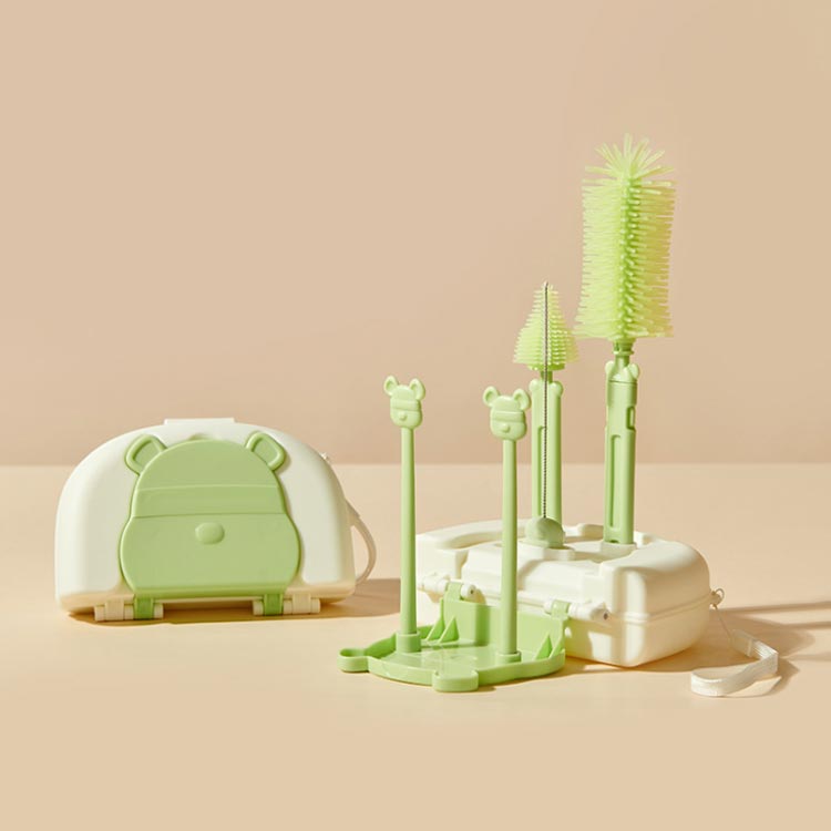 GRANDIR STOREのトラベルボトル 哺乳瓶 ブラシ シリコン 哺乳瓶洗浄キット 哺乳瓶 クリーニングセット ボトルブラシ 乳首ブラシ ストローブラシ 乾燥スタンド 哺乳瓶 ラック 消毒 水切りスタンド 30ml洗剤詰め替えボトル付き お手入れ簡単 持ち運び便利 旅行 ホテル 哺乳瓶乾燥ラック｜アングル3