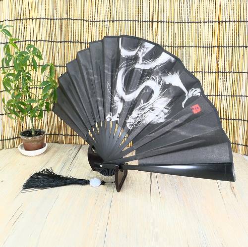 扇子 大きい 龍 黒 ブラック 飾り扇子 ビッグ扇子 約27cm 幅45cm ドラゴン おしゃ...