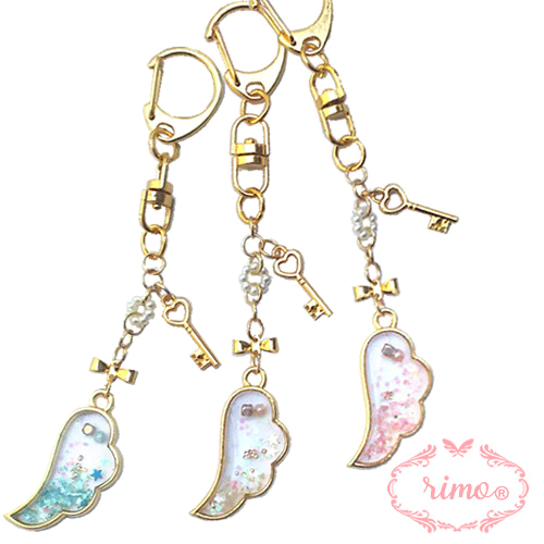 ＼クーポン配布／ 天使の羽チャーム 1個入り キーホルダー プレゼントに人気 メール便で送料無料