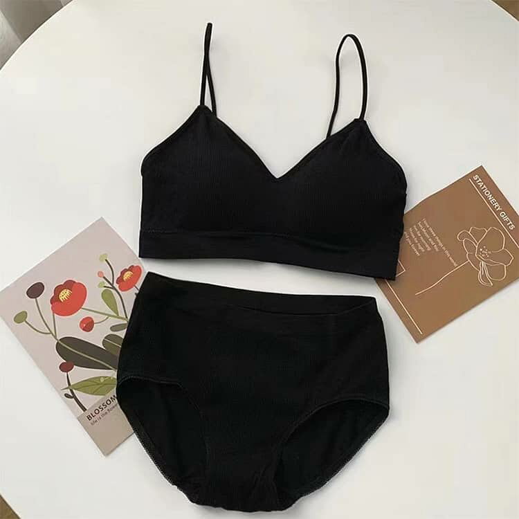 ブラジャー＆ショーツセット レディース 無地 ノンワイヤーブラ セットアップ 女の...