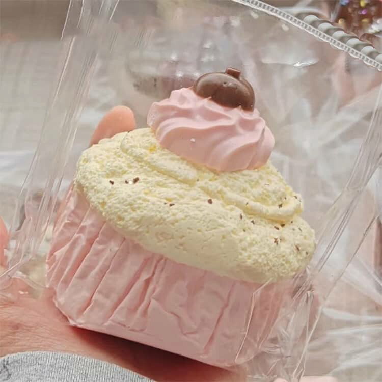 低反発 万能アイテム ケーキ 癒し ストレス解消 スクイーズケーキおもちゃ スクイーズ ぷにぷに ふわふわ スクイーズケーキおもちゃ かわいい 弾力 水感 ソフト 握り心地 伸縮自在 子供 感覚トレーニング 記念日 パーティー プレゼント 子供 大人 hokkaido-bussankan-10001308 北海道物産館 サンプル画像3
