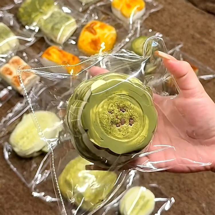 スクイーズ プッシュ 感触 スクイーズ ぷにぷに 濃厚抹茶プリン 水感 ふわふわ 肉...