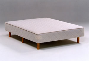 【工場直販！】送料無料！！脚付きヘッドレスベッド（キルティング仕様）/キングサイズ/ポケッ...