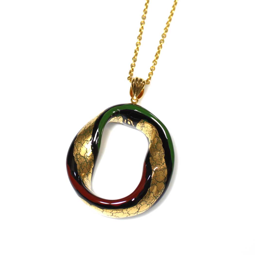 Rakuten - 【工房限定オリジナル商品】他にはありません。手び練り黒釉磁器に金を焼付けたオリジナル作品。外国人お土産やプレゼントに最高！伝統工芸　伊万里焼ペンダント。【包装選択】【メッセ入力】