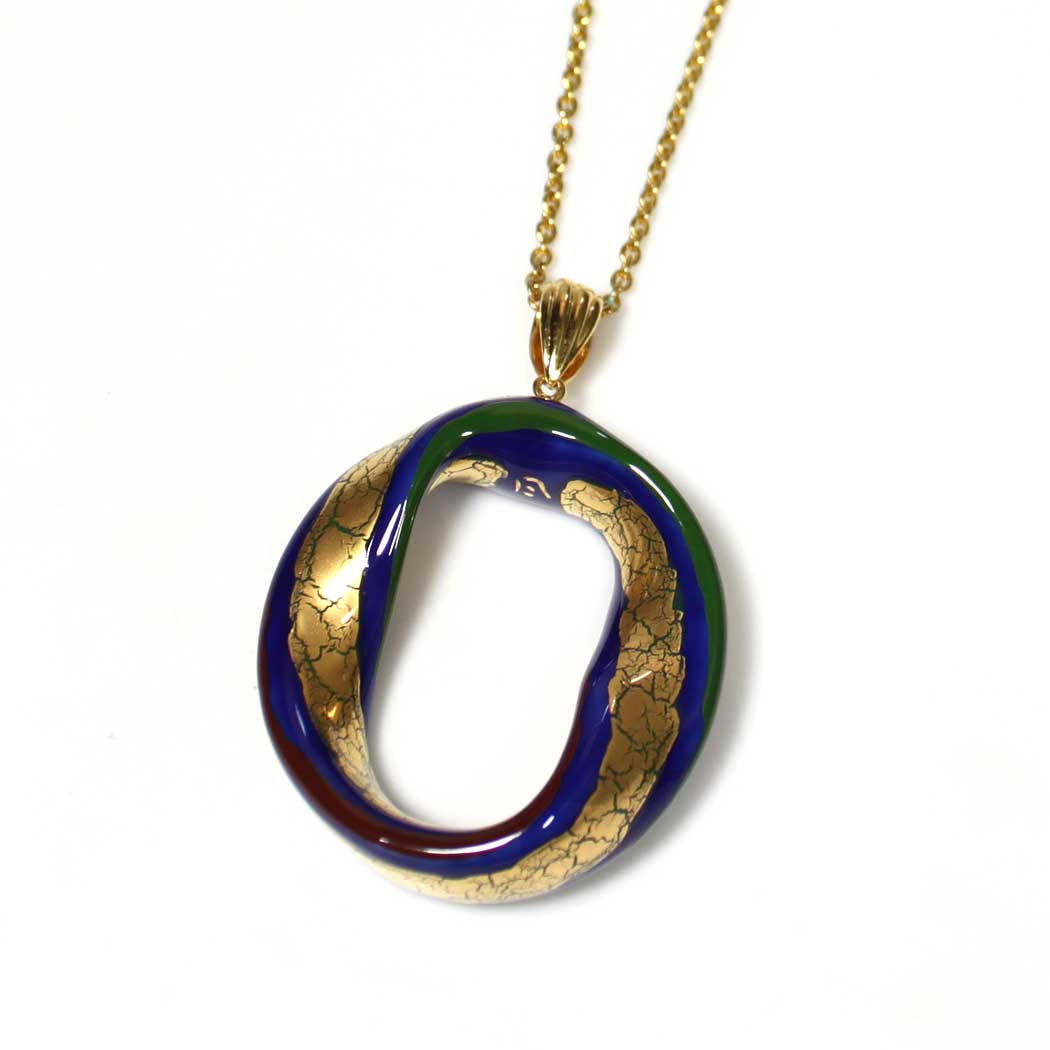 乐天商城 - 【工房限定オリジナル商品】他にはありません。手び練り瑠璃釉磁器に金を焼付けたオリジナル作品。外国人お土産やプレゼントに最高！伝統工芸　伊万里焼ペンダント。【包装選択】【メッセ入力】