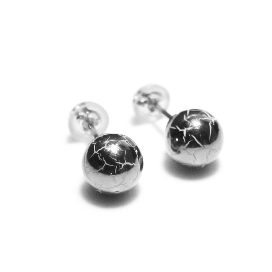 Rakuten - 伝統工芸 伊万里焼おしゃれ　高級　ピアス K14WG。白金彩貫入がオリジナル。【工房限定オリジナル商品】外国人お土産やプレゼントに最高！【包装選択】【メッセ入力】