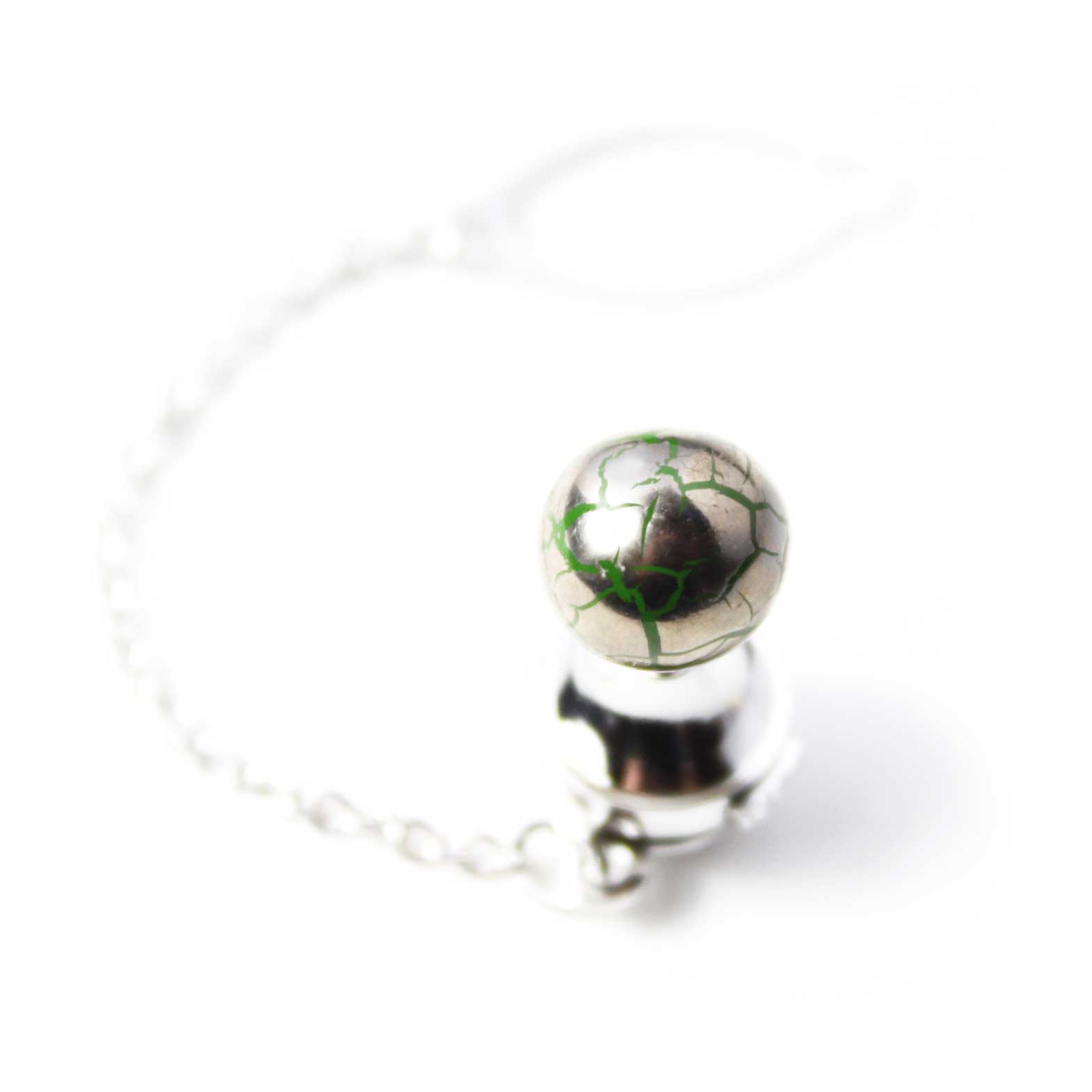 メンズ伊万里焼タイタック。珠にプラチナを焼付けた重厚感ある作品。【工房限定オリジナル商品】他にはありません。外国人お土産やプレゼントに最高!【楽ギフ_包装選択】...