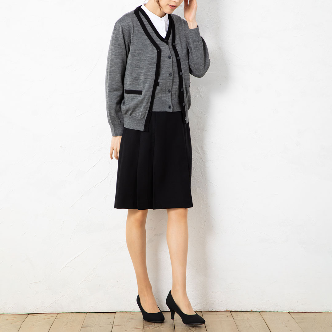 衣 職 自由femme 事務服コーディネート一覧
