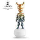 The Guest by Supakitch 小 LLADRO リヤドロ リアル フィギュリン リアドロ ゲスト 置物 オブジェ インテリア 人形 磁器 おしゃれ かわいい スペイン プレゼント 玄関 お祝い 新築 開業 癒し リビング 寝室 事務所 オフィス 【正規品】 01007756