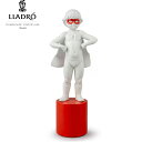 楽天ジュエリー　うらら【P10倍＋割引クーポン】【6/1から一部値上】ヒーロー見参 LLADRO リヤドロ リアドロ 男の子 出産祝い 置物 オブジェ インテリア 磁器 かわいい スペイン プレゼント お祝い 新築 開業 癒し リビング 寝室 事務所 オフィス 【正規品】01009484