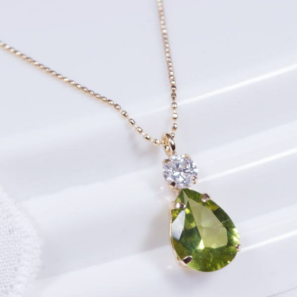 K18 1ct ペリドットペンダント ペアシェイプ ダイヤ 0.1ct 18金 45cm 8月誕生石 ギフト 結婚式