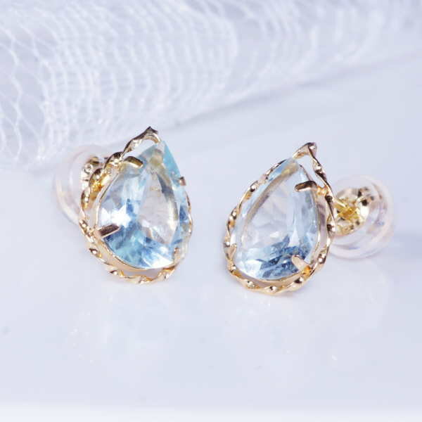 乐天商城 - K18 1.6ct アクアマリン ピアス ペアシェイプ 18金 1.6カラット 3月誕生石 IA1290　ギフト　結婚式