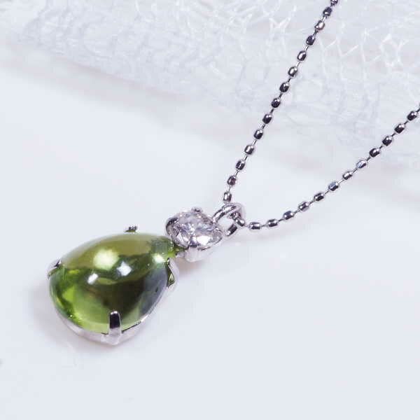 Peridot - PT ペリドットペンダント ダイヤ 0.1ct ネックレス カボション プラチナ 45cm 8月誕生石
