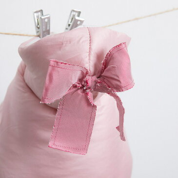 【送料無料】Louis Dog (ルイスドッグ/ルイドッグ)Hoodie Cape Coat/Soft Pink【小型犬/アウター/ダウンコート/防寒/保温フードコート/ジャケット/コート/ベスト/犬服/リボン】【犬服 ブランド】