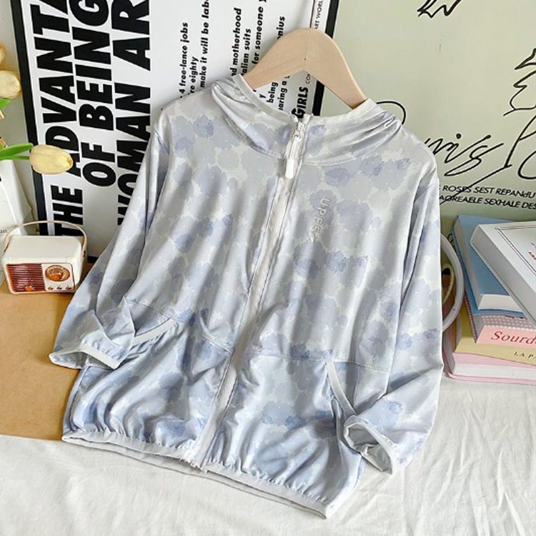 UVカット ジップパーカー 子供服 キッズ ベビー服 ポケット付き 男の子 女の子 ジップパーカー UPF50+ 蚊よけ パーカー トップス 子供服 キッズ ベビー 夏 薄手 接触冷感 通気性 フード付き 虫除け 子供 日焼け