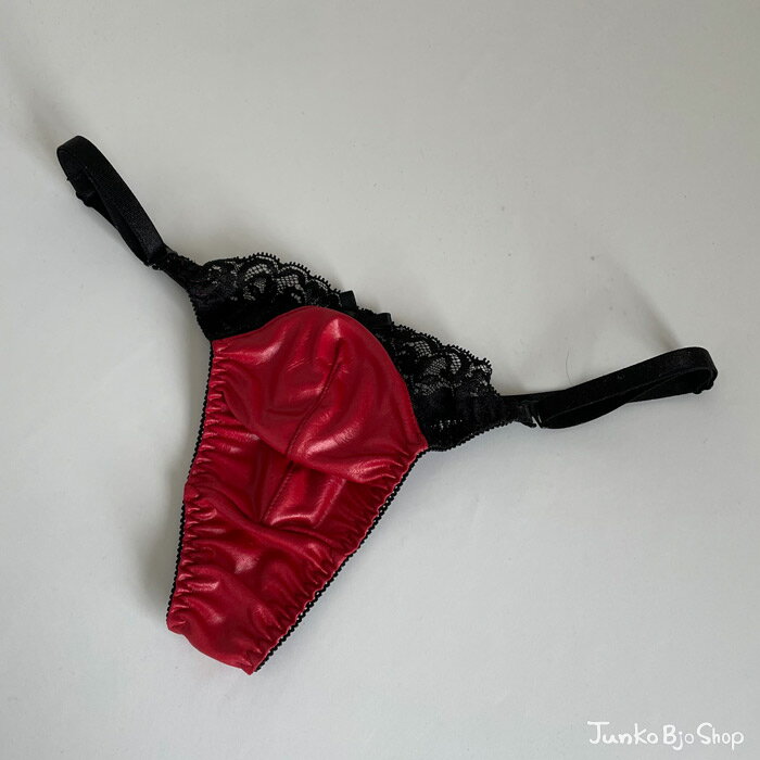 男性用 Tバック 両Zスキャンティー レッド ブラック セクシー 日本製 男性用レースショーツ エンボス加工 合皮風 サテン レース 【M L XLサイズ】男性用パンティ 男性用女性下着 【ご注文後に自社工場で丁寧に縫製】【ネコポス便可】