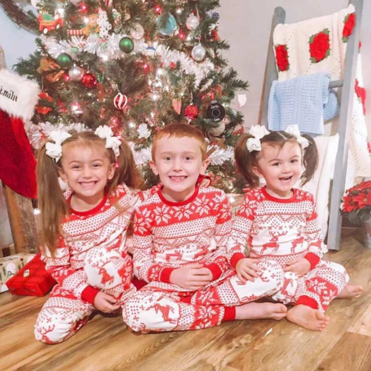 ルームウェア 親子ペア 親子ペア クリスマス 親子お揃い 親子ペアルック サンタ メリークリスマス 長袖 パジャマセット サンタツリー カップル 子ども 家族 寝巻き 家族お揃い 部屋着 ナイトウェア パパ ママ 大人 キッズ ベビー 可愛い 鹿