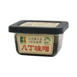 商品名三河産大豆の八丁味噌内容量300g商品説明三河産の丸大豆のみを大豆麹とし二夏二冬の熟成期間を経た豆味噌です。非加熱、生詰めの八丁味噌です。原材料大豆（三河産）、食塩栄養成分100gあたりエネルギー 245kcal、たんぱく質 20.1g、脂質 10.9g、炭水化物 16.7g、ナトリウム 4.1g、食塩10.3g保存方法・注意事項直射日光、高温多湿を避けて保存して下さい。賞味期限商品パッケージに記載広告文責奈良恵友堂有限会社連絡先：0743‐53‐1893販売者まるや製造者