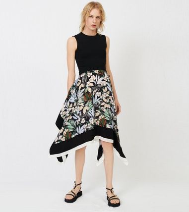 maje(}[W) Trompel printed satin dress s[X