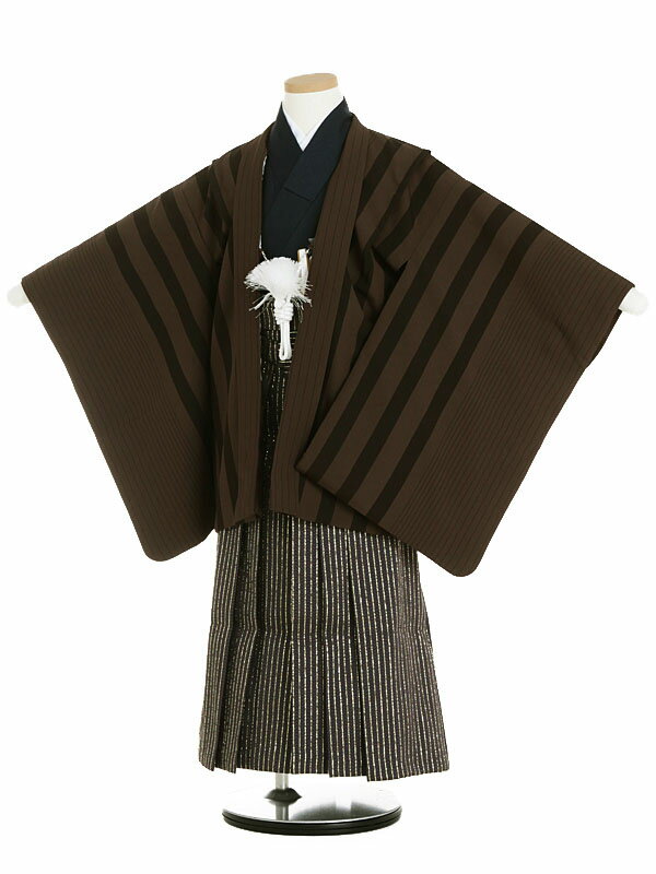 お申し込みの前に必ずページ下の「ご予約状況」をご確認ください。 　 &nbspサイズ 身長：110cm〜120cm 身丈：58cm／肩裄：50cm／袖丈：48cm(羽織)袴丈：60cm(おへそからくるぶしまでの長さです。) &nbsp素　材 化繊 　 &nbsp付属品 羽織、着物、袖なし襦袢、角帯一体型袴、羽織紐、扇子、かいけん、お守り、草履、足袋、サスペンダー※小物はこちらでコーディネートさせて頂きます。 レンタル&nbsp期　間 レンタル期間は 3泊4日 となります。ご利用日 2日前 にお届けになります。ご利用日の翌日夕方までに返却発送して下さい。 &nbsp 備　考 ※レンタル品です。販売用ではありません。※下記予約状況表を必ずご確認下さい。重複する期間でのご利用はできません。 *素材感や色合いの表現には個人差があり、環境により色合いが異なる場合がありますので、ご了承の上ご注文お願い致します。