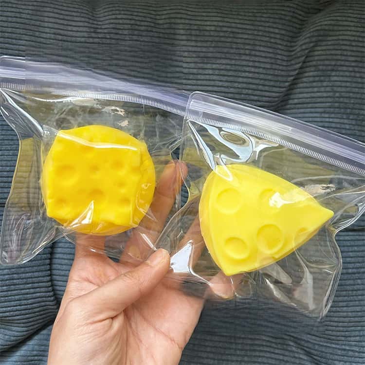 2個セット チーズ スクイーズ スクイーズブロック ストレス解消 握る ぷにぷに 柔らかい スクイーズチーズケーキ 大福 肉球 ネコ ねこ 高弾性 低反発 おもちゃ かわいい 握る ストレス解消 ギフト 子供用 握って遊ぶ 誕生日 オシャレ 癒しグッズ kirakiramart2025-10004290 激安 KIRAKIRA MART サンプル画像3