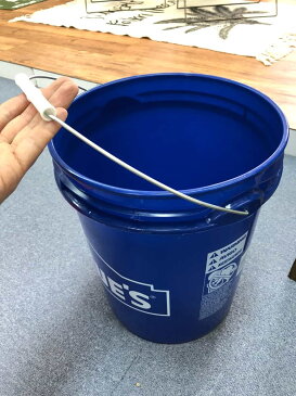 【送料無料】バケツ LOWE'S ロウズ オリジナルバケツ 小物入れ ごみ箱 鉢 蓋なし スタッキング インテリア アメリカ USA ダストボックス 洗車 おもちゃ入れ おもちゃ箱 収納 鉢植え プランター プランターボックス 植物 荷物入れ おしゃれ かわいい ガーデニング アウトドア